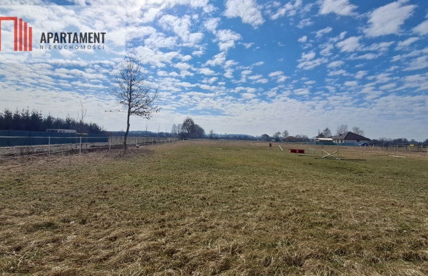 Działka budowlana 1317 m² w Międzylesiu – Media!!