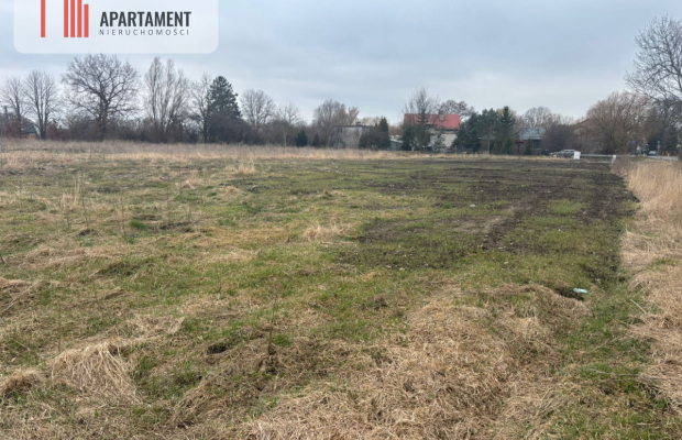 4 działki mieszkaniowo- usługowe