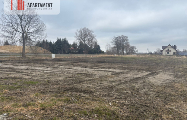 4 działki mieszkaniowo- usługowe