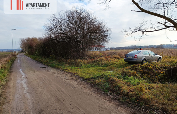 Atrakcejna działka ze "STUDIUM" bez MPZP