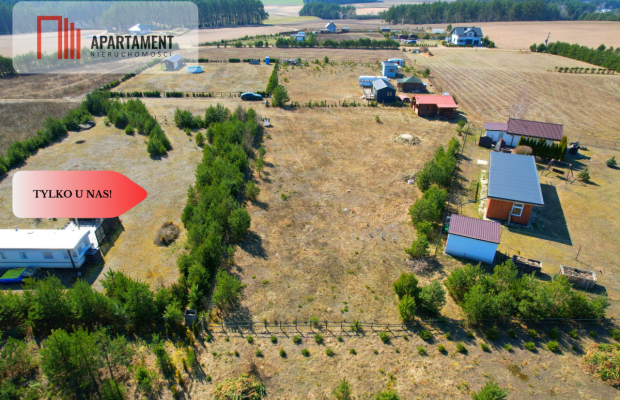 Działka rekreacyjna z domkiem letniskowym.