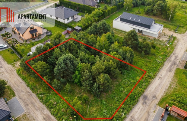 Urokliwa działka na kameralnym osiedlu blisko lasu