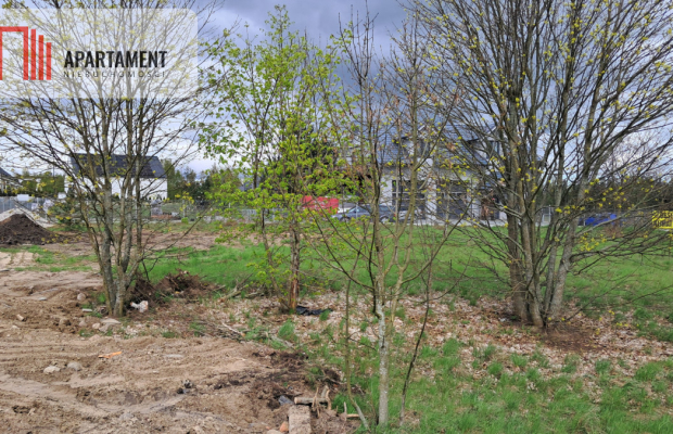 Działka budowlano-usługowa SKARSZEWY