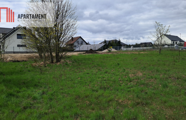 Działka budowlano-usługowa SKARSZEWY