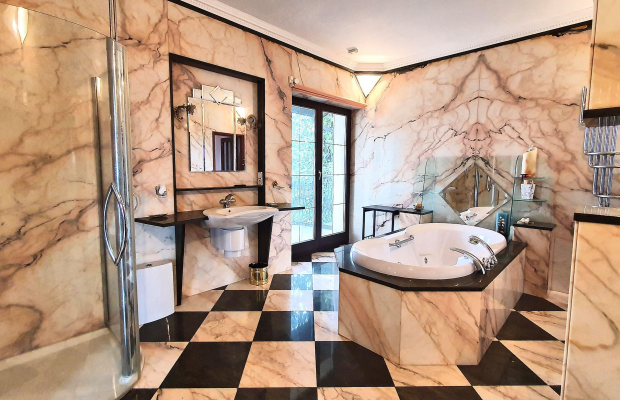 Bałuty / Marysin - na sprzedaż dom o pow. 1400 m2