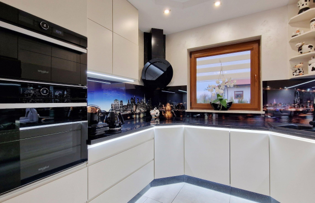 Nowosolna - dom jednorodzinny 178 m2 4 pok. garaż