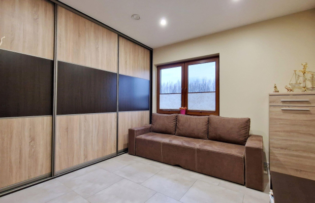 Nowosolna - dom jednorodzinny 178 m2 4 pok. garaż