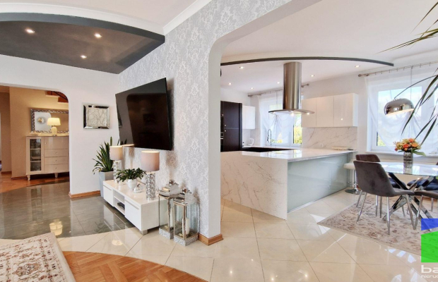 Wiączyń Dolny - dom 468 m2 na działce 4800 m2