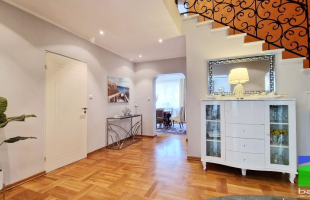 Wiączyń Dolny - dom 468 m2 na działce 4800 m2