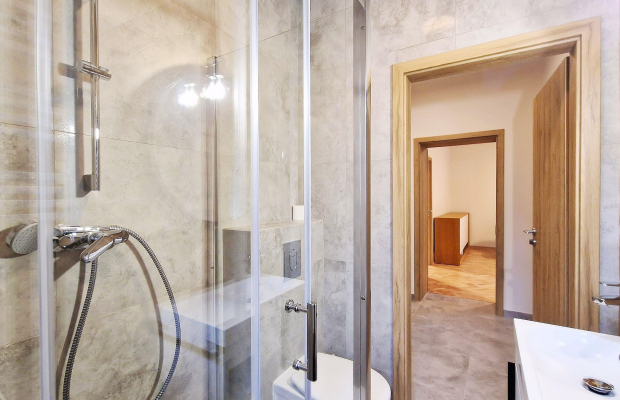 Julianów - dom o pow. 225 m2 garaż ul. Bema