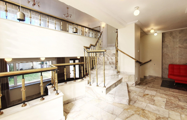 Julianów - do wynajęcia dom 300 m2 dwa garaże