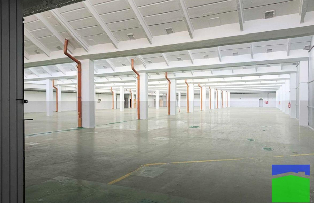 Górna - hala na parterze 3080 m2 ul. Senatorska