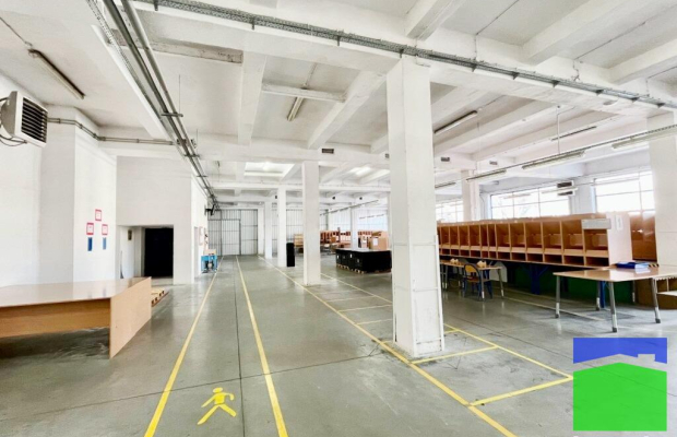 Górna - hala na parterze 3080 m2 ul. Senatorska