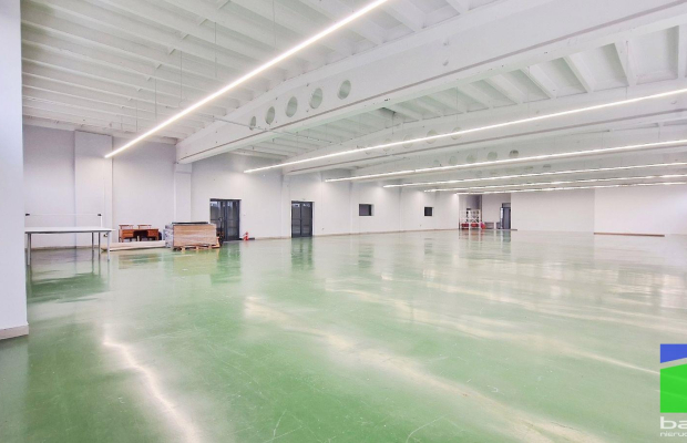 Pabianice - magazyn 670 m2 Ip. winda towarowa