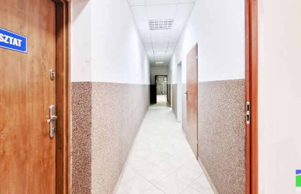 Widzew - do wynajęcia hala 214 m2 al. Piłsudskiego