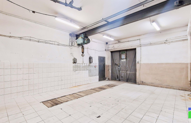 Widzew - do wynajęcia hala 214 m2 al. Piłsudskiego