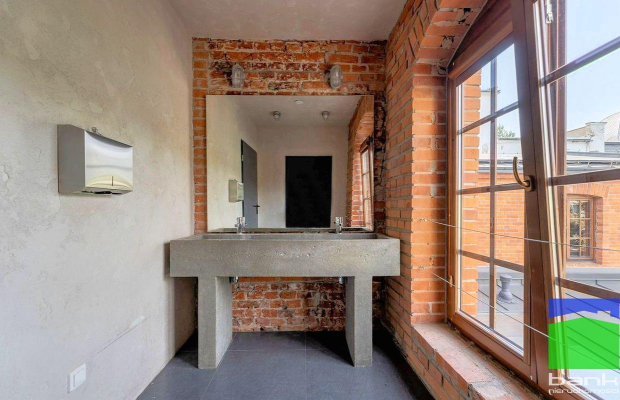 Górna - lokal biurowy o pow. 128 m2 ul. Skrzywana