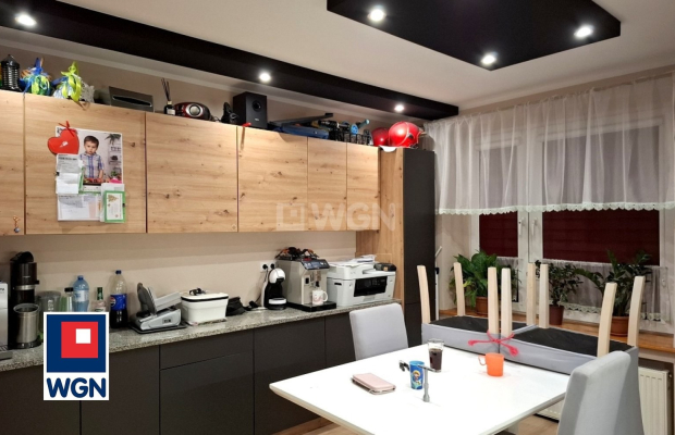 Głogów, mieszkanie, wysoki parter, 2 pokoje, 51,20 m2, sprzedam 286 000 PLN.  
  
Na sprzedaż mieszkanie w wyremontowanej kamie