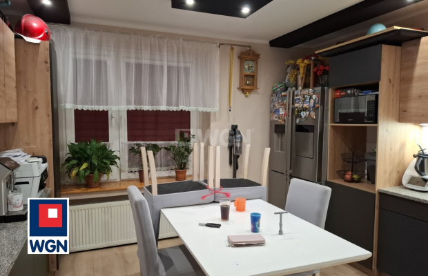 Głogów, mieszkanie, wysoki parter, 2 pokoje, 51,20 m2, sprzedam 286 000 PLN.  
  
Na sprzedaż mieszkanie w wyremontowanej kamie