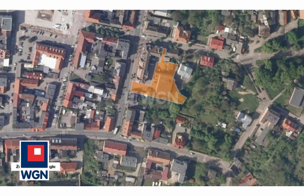 Drezdenko, budynek usługowo - mieszkalny, 1305 m2, sprzedam, 572 000 PLN, netto.  
  
Budynek biurowy w centrum miasta.  
     