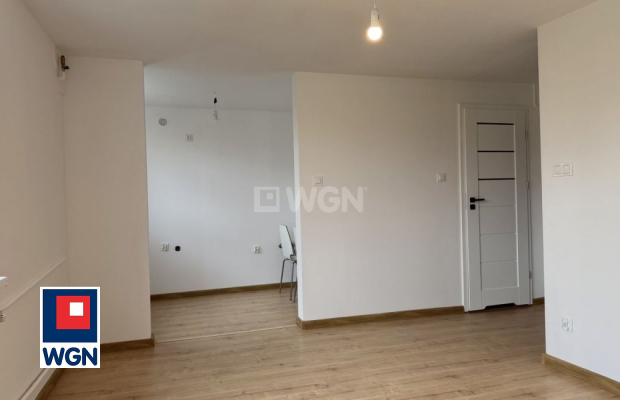 Sprzedam, Głogów, mieszkanie 28m2, 215 000zł 
 
Oferujemy na sprzedaż kawalerkę w Głogowie przy ulicy Przemysłowej. 
 
Nierucho