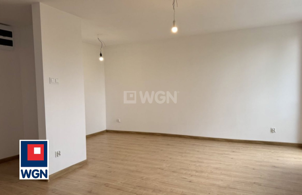 Sprzedam, Głogów, mieszkanie 28m2, 215 000zł 
 
Oferujemy na sprzedaż kawalerkę w Głogowie przy ulicy Przemysłowej. 
 
Nierucho