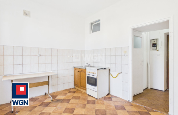 Nowa Sól, mieszkanie, kawalerka, 32 m2, sprzedam, 180 000 zł  
  
Na sprzedaż jasne i ustawne mieszkanie o powierzchni 32 m2, p