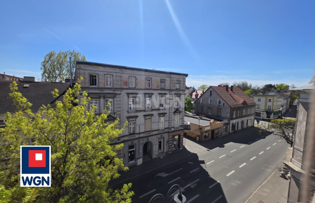 Nowa Sól, mieszkanie, 2 pokoje, 3 piętro, 52m2, sprzedam, 229 000 zł.  
  
Na sprzedaż mieszkanie do generalnego remontu, położ