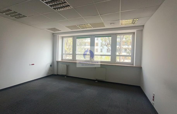 Mokotów: lokal biurowy 33,06 m2 na wynajem