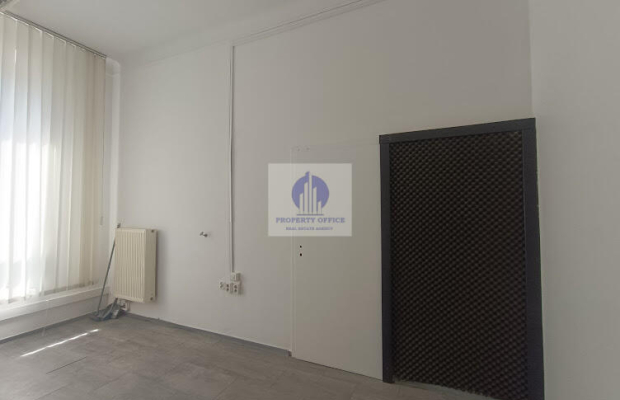 Śródmieście: lokal biurowy 15,60m2 do wynajęcia