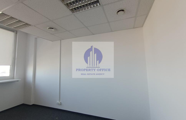 Włochy: lokal biurowy 61,60m2 do wynajęcia