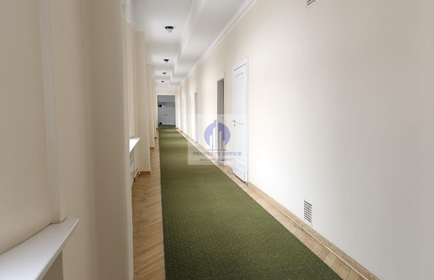 Śródmieście: lokal biurowy 15,25m2 do wynajęcia