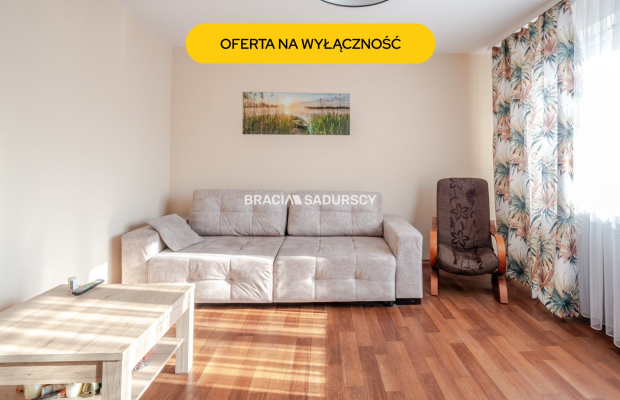 Rząska dom 250 m2 działka 6 arów ocieplony