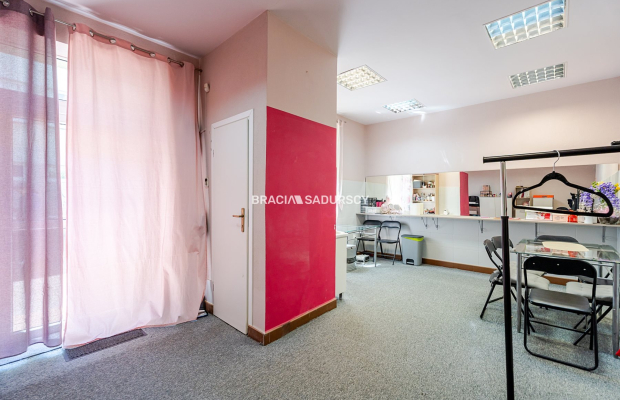 Lokal w zadbanej oficynie / KW - mieszkanie
