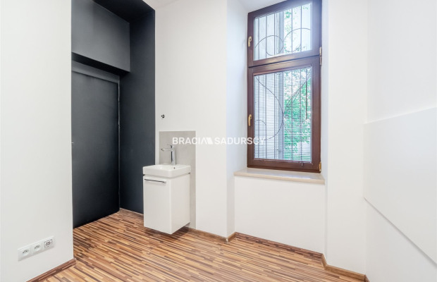 Butikowa kancelaria notariusz centrum tramwaj