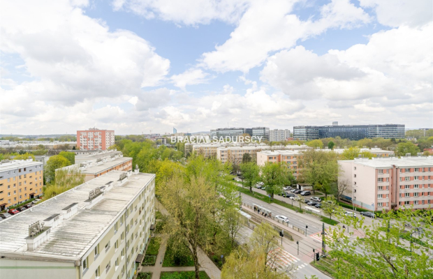 Kawalerka 23 m² | 9. piętro | Dąbie | okolice al. Pokoju   

 Na sprzedaż mieszkanie o powierzchni użytkowej  23 m² , położone 