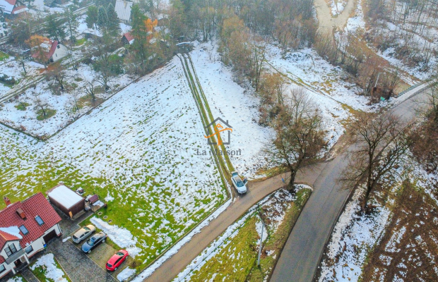 Działka budowlana na sprzedaż - Stadniki, gmina Dobczyce - 95 000 zł  

 Na sprzedaż oferujemy urokliwie położoną działkę budow