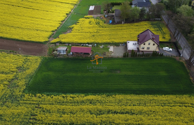 Działka inwestycyjna 2023 m² | Ratajów | 25 km od Krakowa | MPZP 
Na sprzedaż atrakcyjna działka budowlana o powierzchni 0,2023