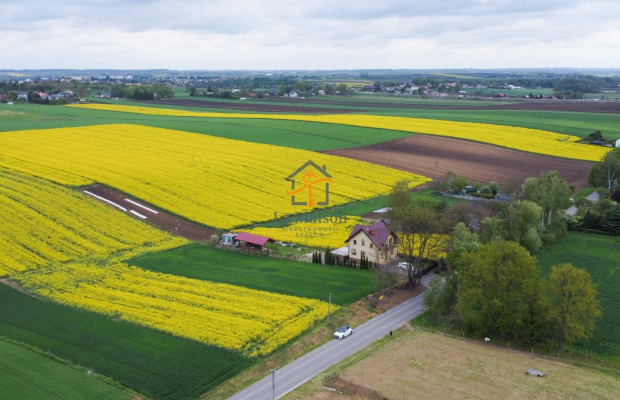 Działka inwestycyjna 2023 m² | Ratajów | 25 km od Krakowa | MPZP 
Na sprzedaż atrakcyjna działka budowlana o powierzchni 0,2023