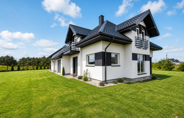 Dom wolnostojący 160 m² blisko jeziora i lasu