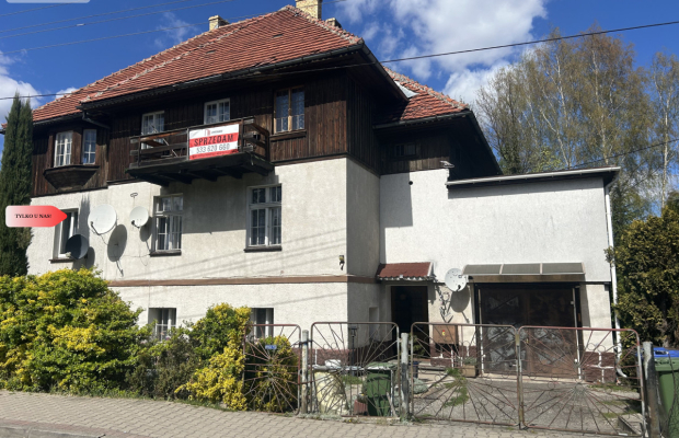 Piętro domu z ogrodem i widokiem na Karkonosze