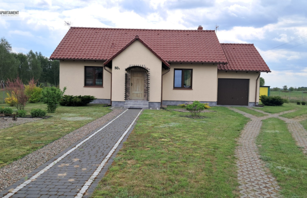 Dom z dużą działką w Rychliku – cisza i natura”