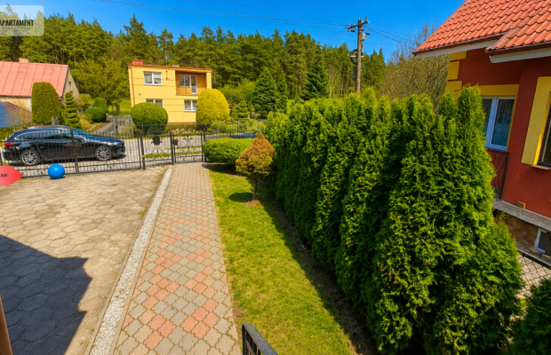 Cisza, spokój, las, na sprzedaż pół domu, ogródek