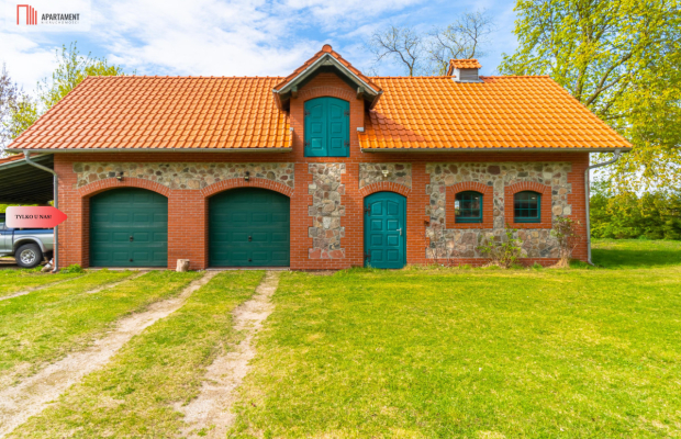 Piękny dwór z parkiem i stawem – 3,34 ha