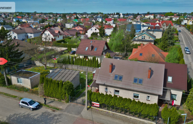 Dom blizniak, centrum, 3 pokoje, ogródek, garaż