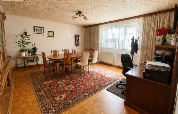 Urokliwy dom na wsi- Goryń