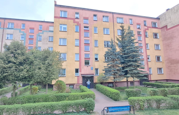 Mieszkanie 4 pokoje, drugie piętro, centrum