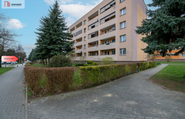 Duże 4 pokojowe z balkonem na parterze!