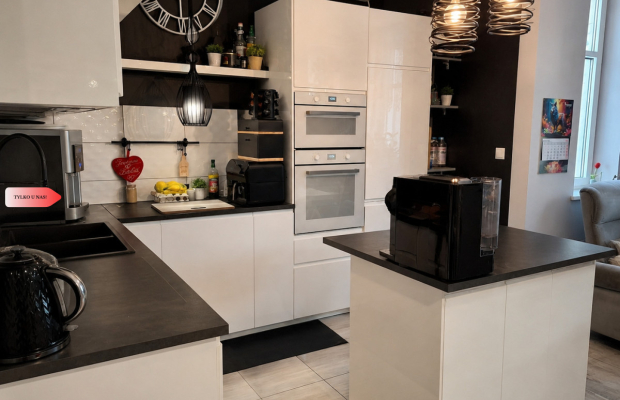Na sprzedaż mieszkanie 242,30 m² z możliwością ada