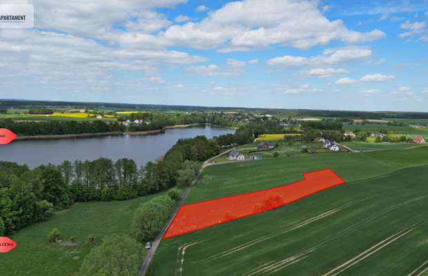 Działka budowlana nad jeziorem w spokojnej okolicy